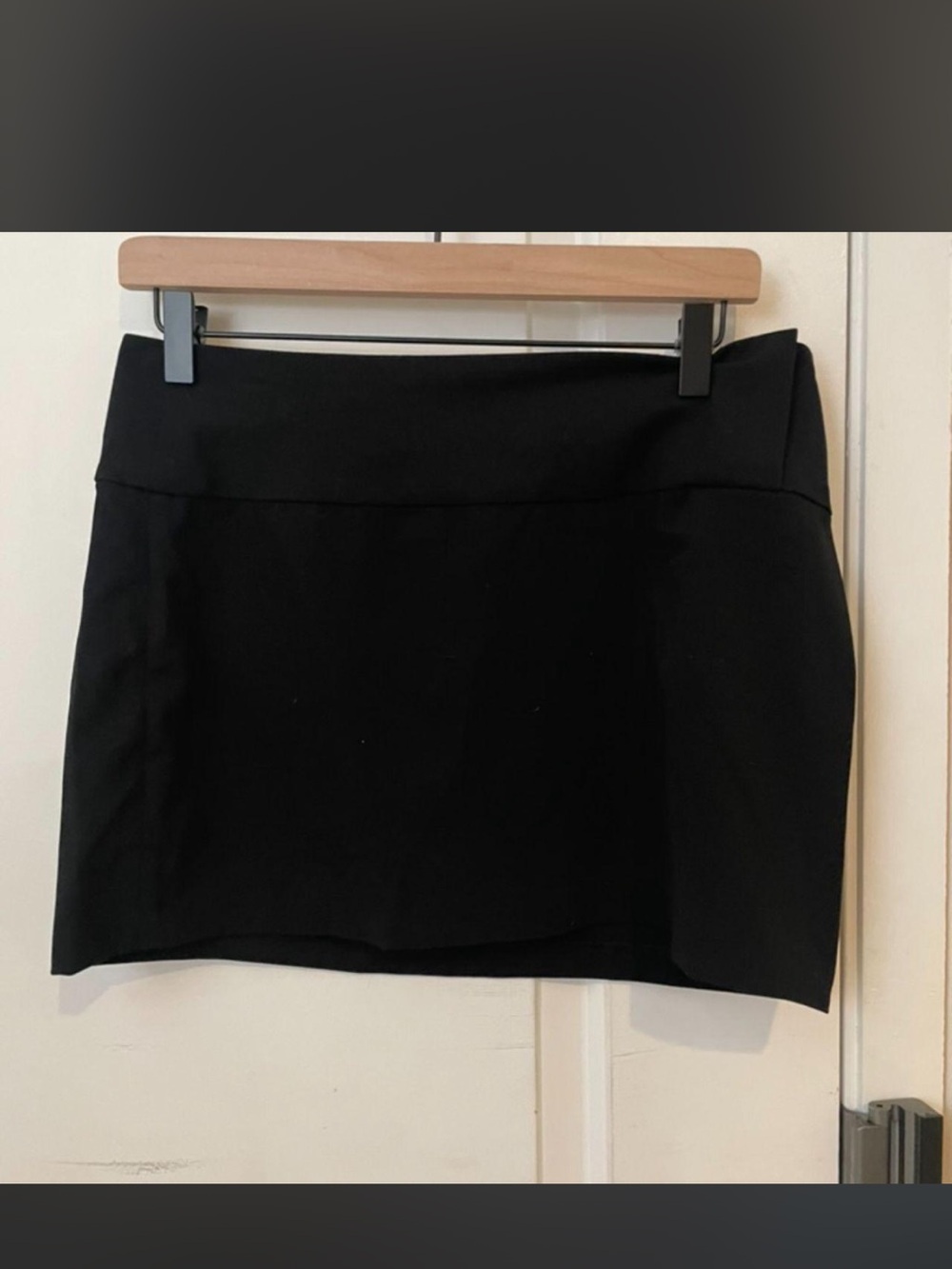 Aritzia Sun-deh Black Women's Mini Skirt Size 8